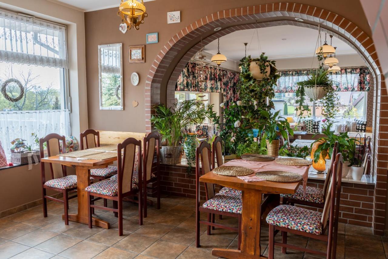 Gosciniec Skolimowka Restauracja I Pokoje Ze Sniadaniem Na Kaszubach Chmielno Extérieur photo