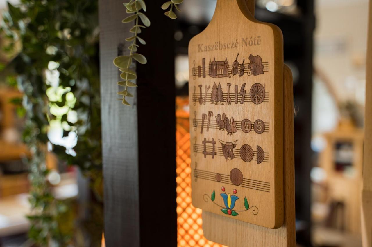 Gosciniec Skolimowka Restauracja I Pokoje Ze Sniadaniem Na Kaszubach Chmielno Extérieur photo