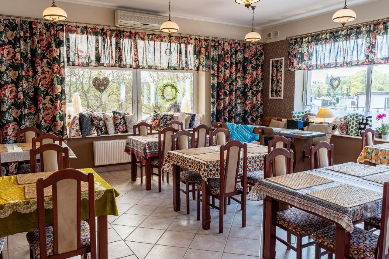 Gosciniec Skolimowka Restauracja I Pokoje Ze Sniadaniem Na Kaszubach Chmielno Extérieur photo